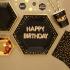 8 platos hexagonales "Happy Birthday" de papel (27 cm) - Glitz & Glamour Black & Gold